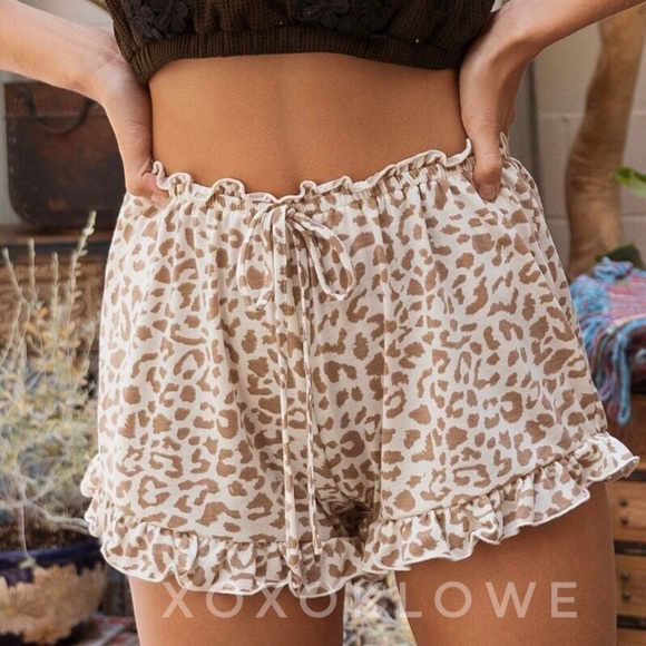 POL Pants - POL Cream & Taupe Leopard Print Soft Knit Ruffle Trimmed Shorts